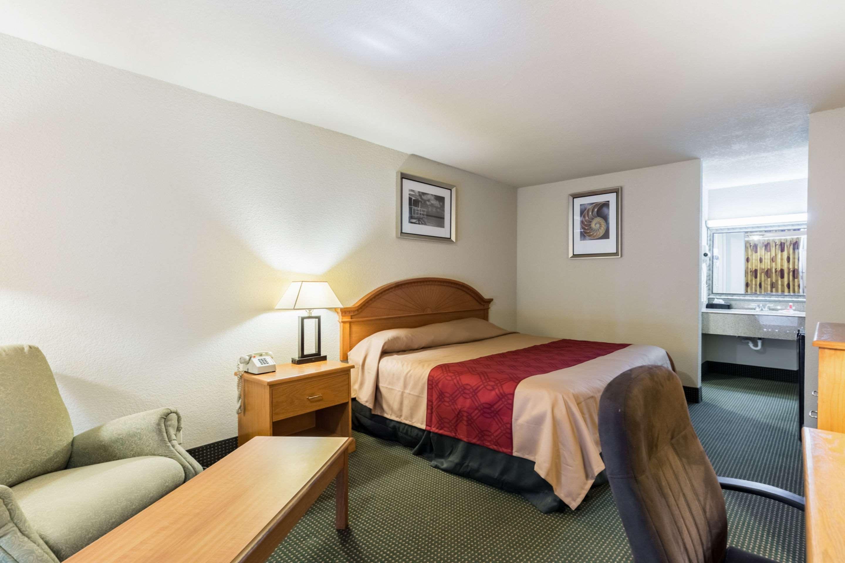 Econo Lodge Бейтаун Екстер'єр фото