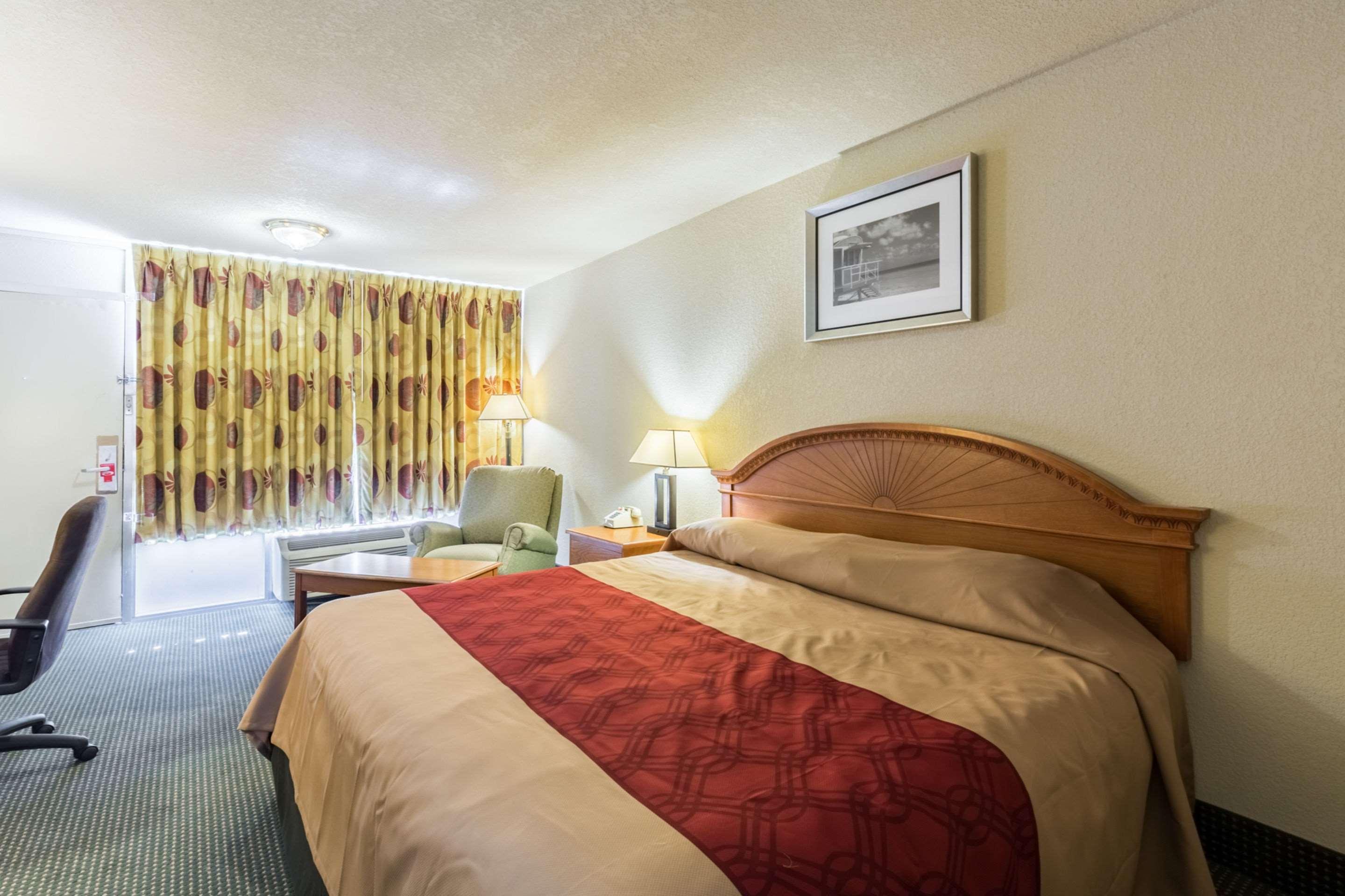 Econo Lodge Бейтаун Екстер'єр фото