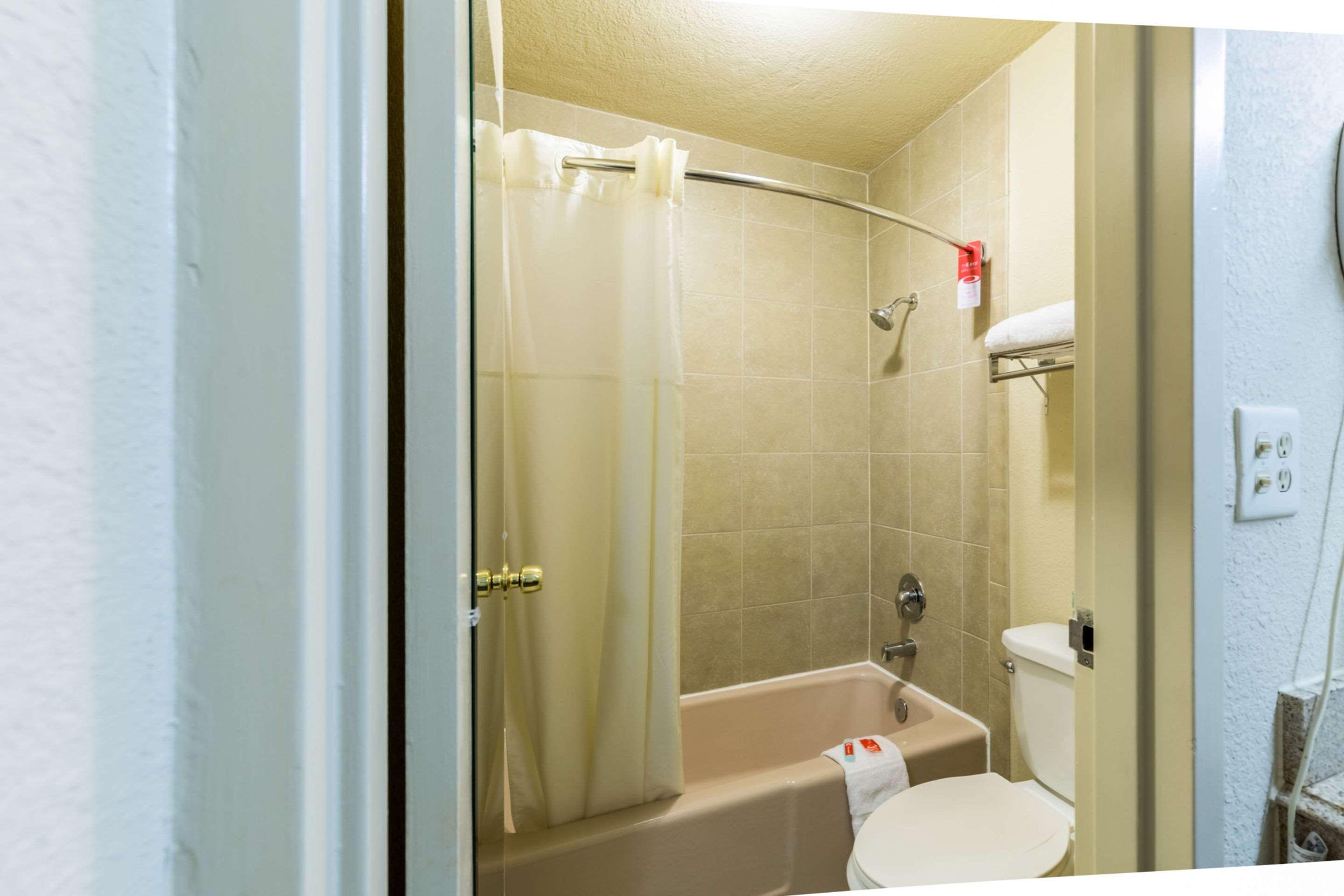 Econo Lodge Бейтаун Екстер'єр фото