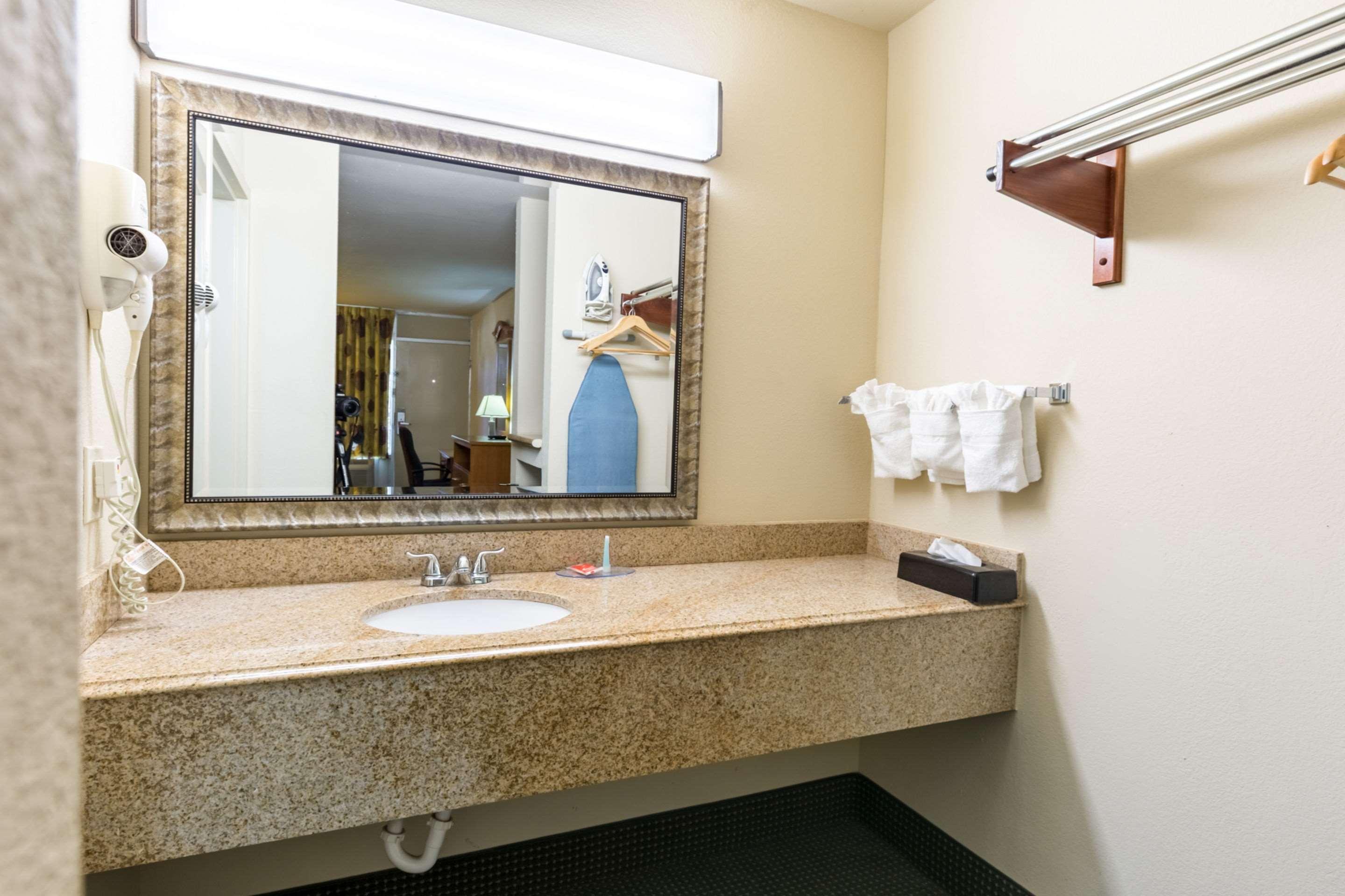 Econo Lodge Бейтаун Екстер'єр фото