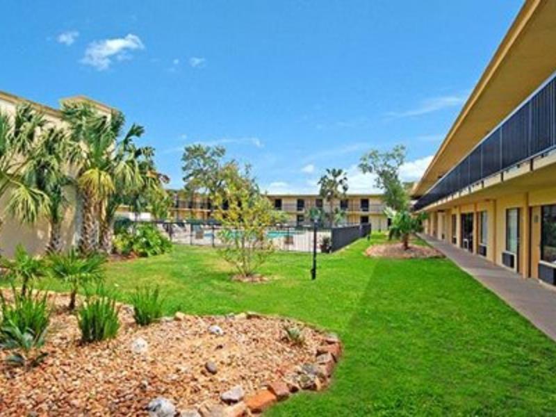 Econo Lodge Бейтаун Екстер'єр фото